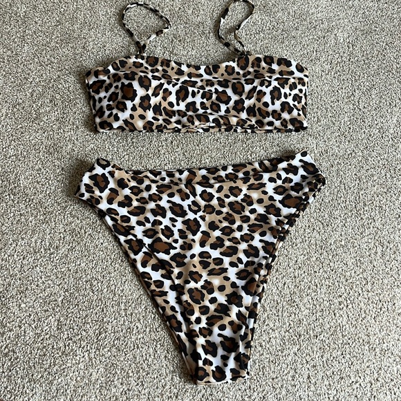 Lightly worn bikini - high waisted bottoms - Picture 1 of 4